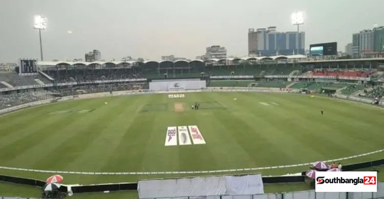 আলোকস্বল্পতায় খেলা বন্ধ