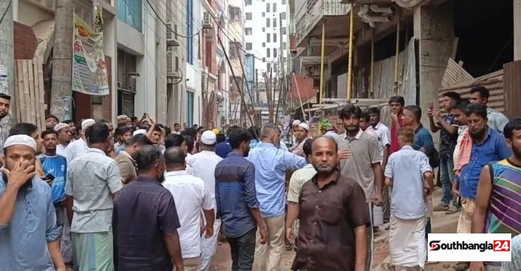 টিকটক ভিডিওর কমেন্ট ঘিরে দু’পক্ষের দফায় দফায় সংঘর্ষ