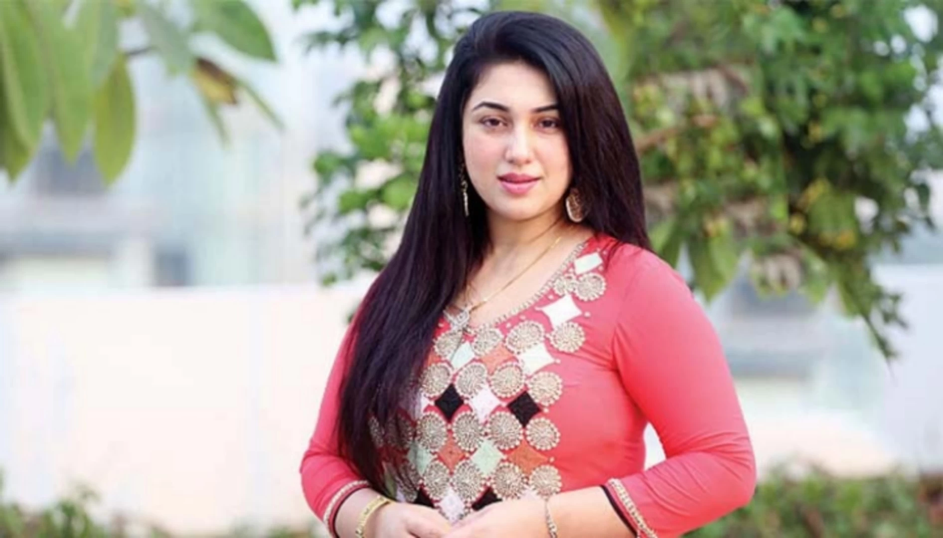 কোটা আন্দোলন: ট্রলে মুখে কৌশলী অপু বিশ্বাস